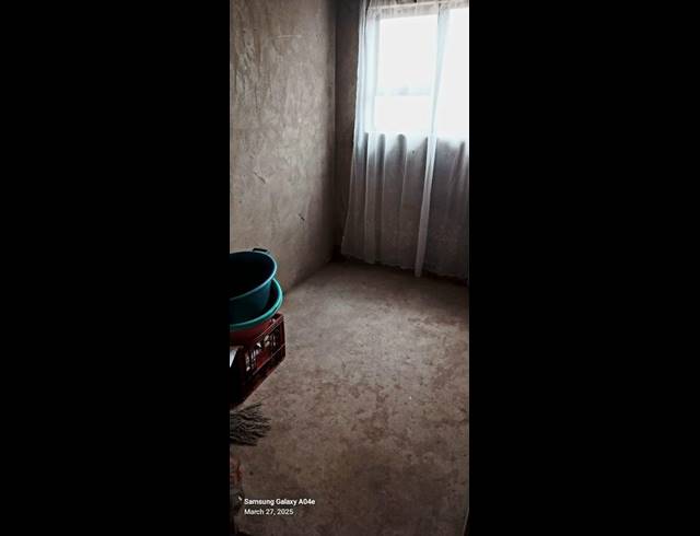 3 BEDROOM TOWNHOUSE FOR SALE IN BOTLENG EXT 4